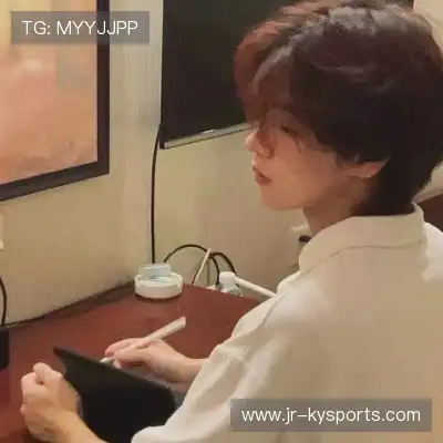 蓬盈晓